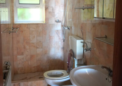 Suite salle de bains avant